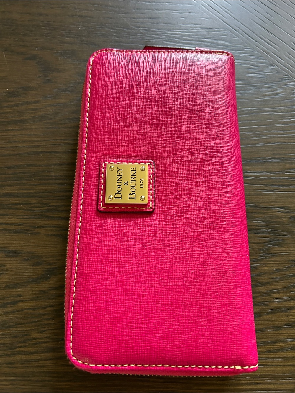 Dooney & Bourke Large Saffiano Pink Zip Around Wallet EXCELLENT CONDITION - Picture 7 of 8